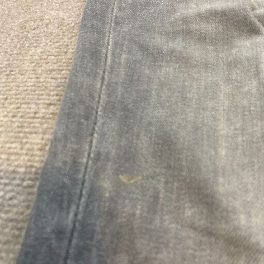 Levi's Jeans Men 36 Fits 37x31 Faded‎ Gray 541 Denim Distressed Straight Fit - Picture 5 of 16